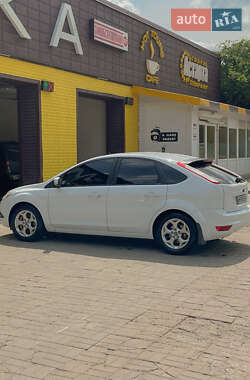 Хетчбек Ford Focus 2010 в Сумах