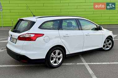 Универсал Ford Focus 2013 в 