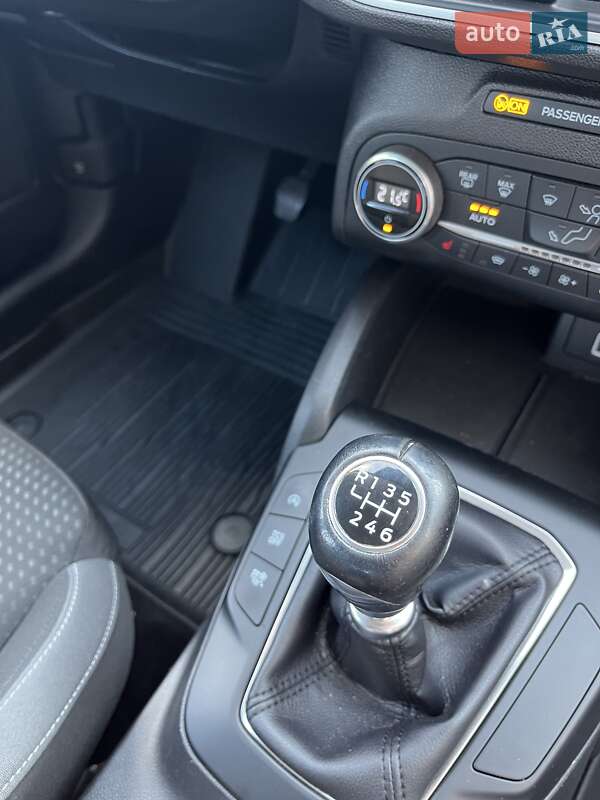 Универсал Ford Focus 2019 в Киеве фото 14 Универсал Ford Focus 2019 в Киеве