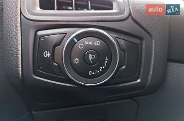 Хэтчбек Ford Focus 2014 в 
