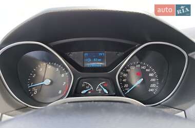 Хэтчбек Ford Focus 2014 в 