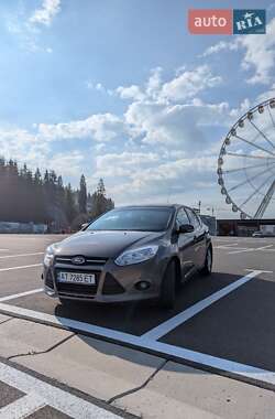 Хэтчбек Ford Focus 2014 в 