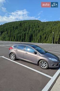 Хэтчбек Ford Focus 2014 в 