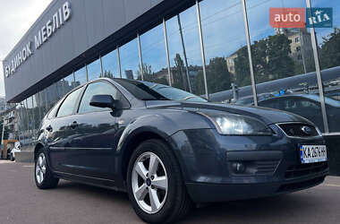 Хэтчбек Ford Focus 2007 в 