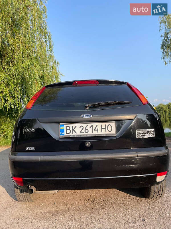 Хэтчбек Ford Focus 2004 в Ровно