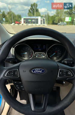 Седан Ford Focus 2017 в 