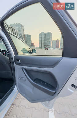 Седан Ford Focus 2011 в 