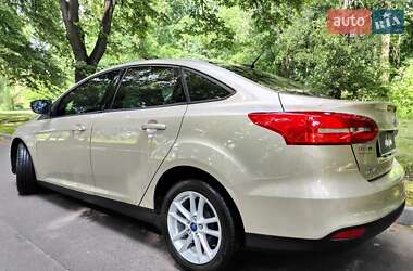 Седан Ford Focus 2017 в 
