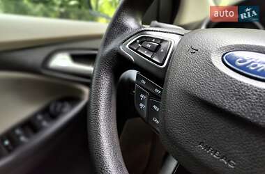 Седан Ford Focus 2017 в 
