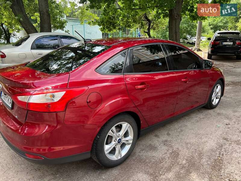 Седан Ford Focus 2013 в Черкасах