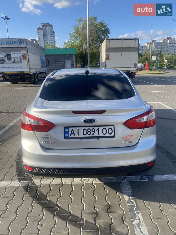 Седан Ford Focus 2013 в Киеве