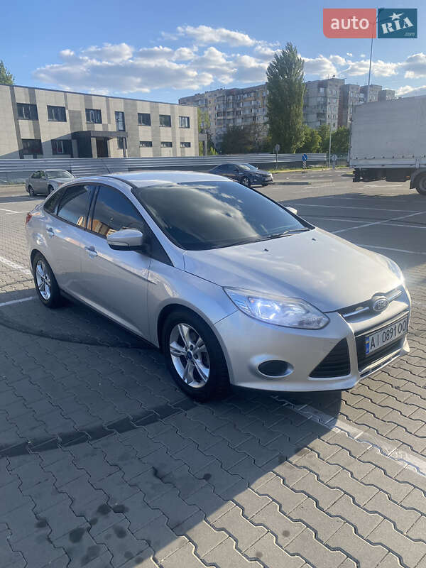 Седан Ford Focus 2013 в Киеве