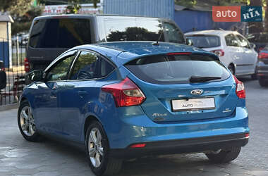 Хэтчбек Ford Focus 2014 в 