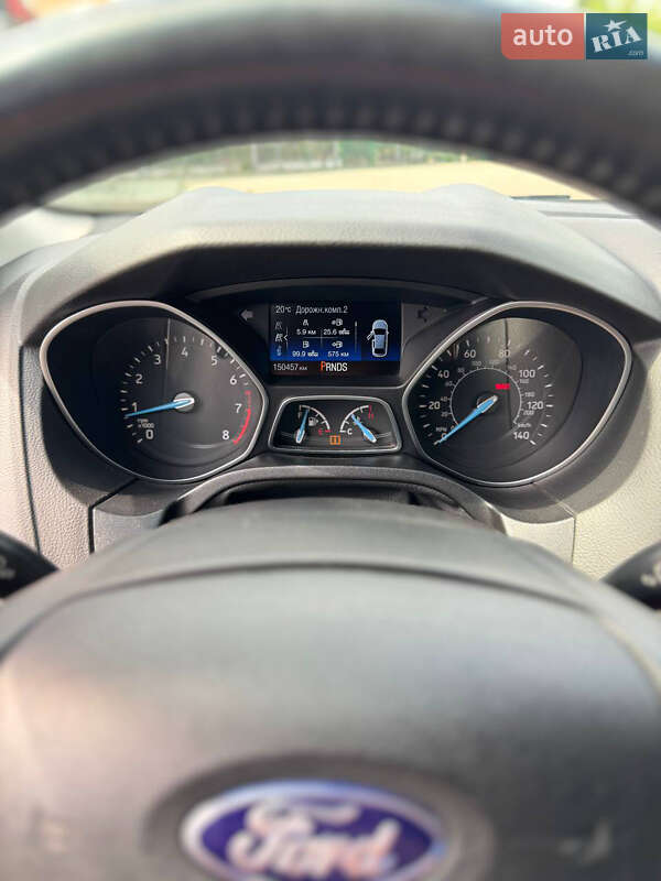 Хэтчбек Ford Focus 2015 в Киеве