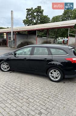 Универсал Ford Focus 2011 в 