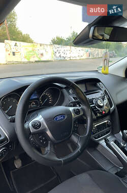 Универсал Ford Focus 2012 в 
