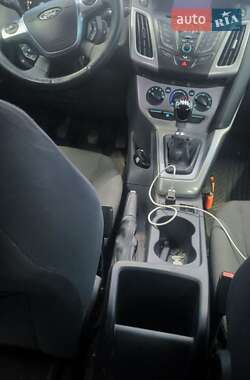 Универсал Ford Focus 2012 в 