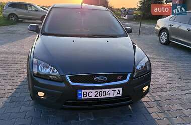 Хэтчбек Ford Focus 2006 в 