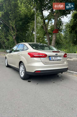 Седан Ford Focus 2017 в 