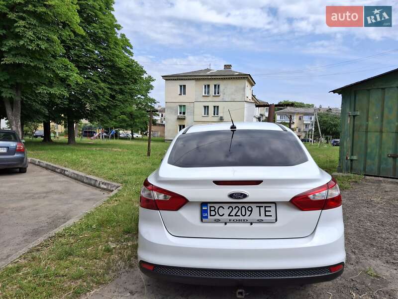 Седан Ford Focus 2013 в Шептицькому фото 15 Седан Ford Focus 2013 в Шептицькому