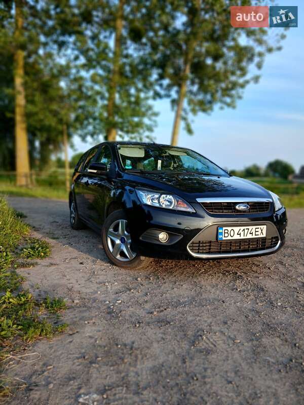 Универсал Ford Focus 2010 в 