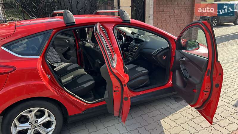 Хэтчбек Ford Focus 2013 в Львове