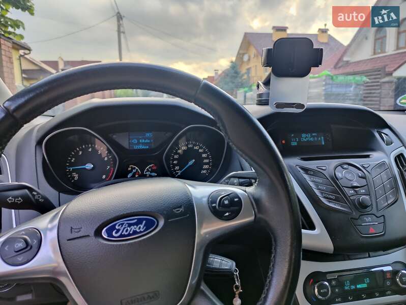 Хэтчбек Ford Focus 2013 в Львове
