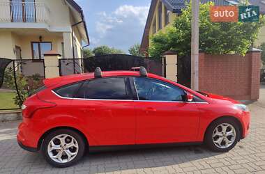 Хэтчбек Ford Focus 2013 в 