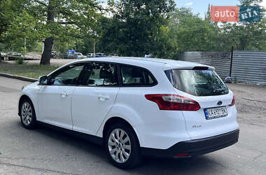 Универсал Ford Focus 2014 в 