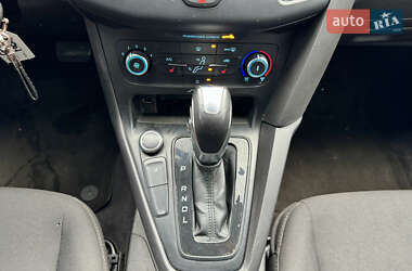 Седан Ford Focus 2016 в 