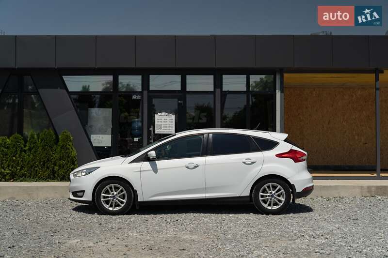 Хэтчбек Ford Focus 2016 в Черновцах
