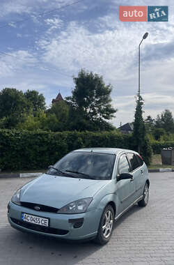 Хэтчбек Ford Focus 1999 в 