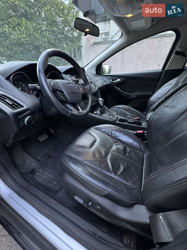 Седан Ford Focus 2016 в Киеве