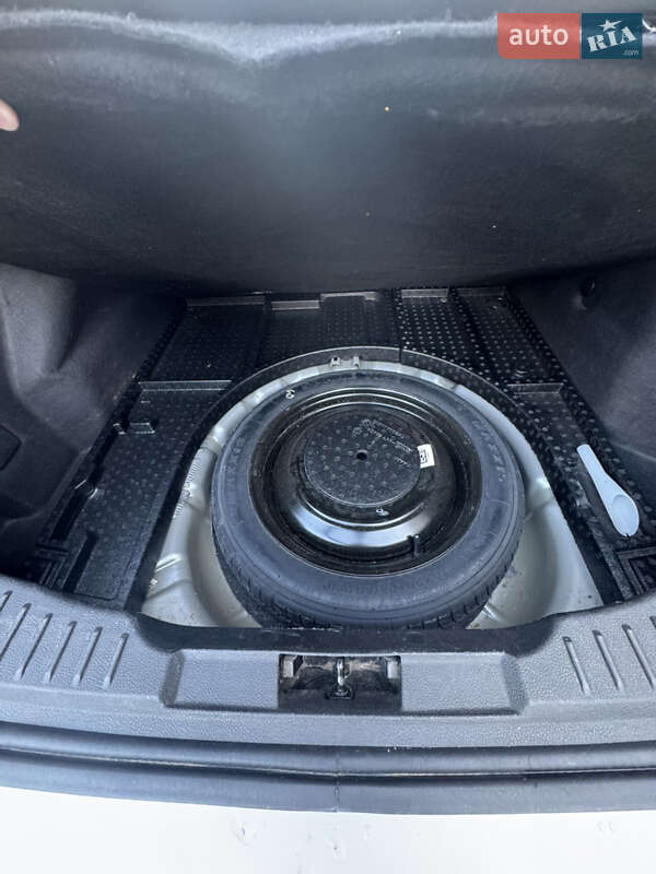 Седан Ford Focus 2016 в Киеве