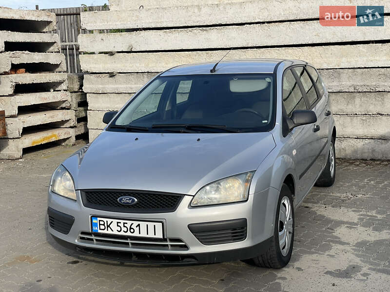 Универсал Ford Focus 2005 в Сарнах