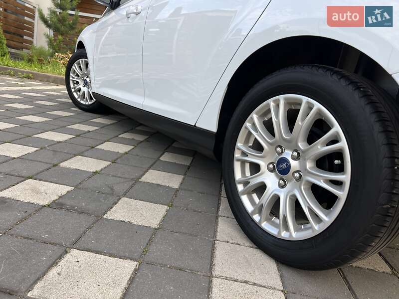Хетчбек Ford Focus 2014 в Стрию