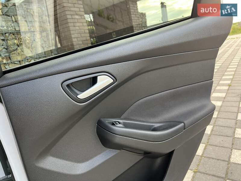 Хетчбек Ford Focus 2014 в Стрию