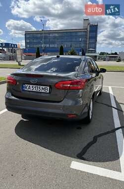 Седан Ford Focus 2017 в 
