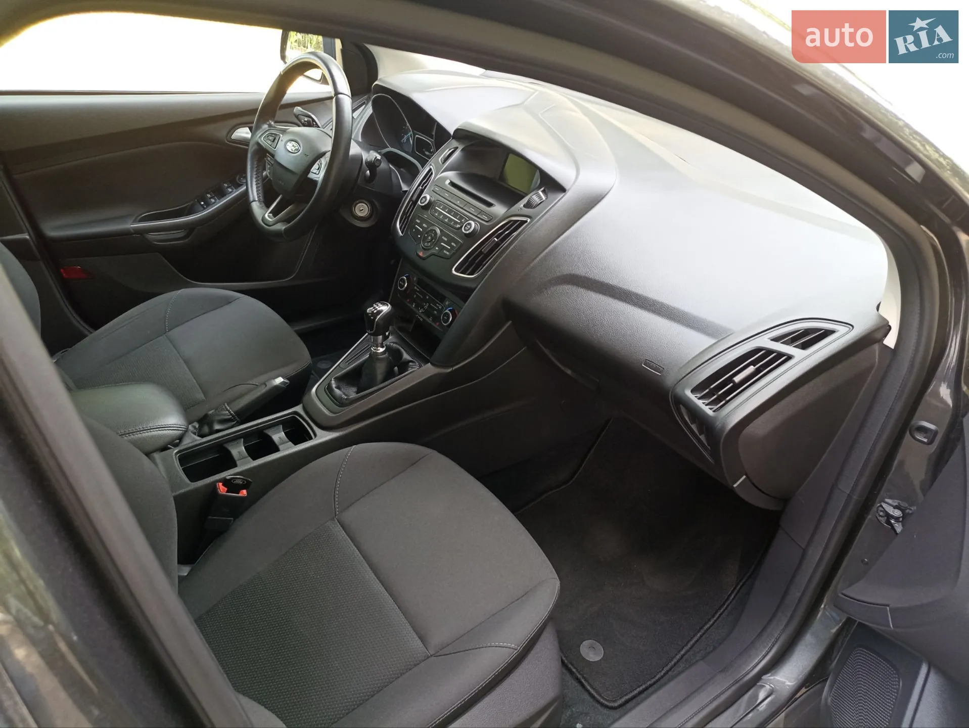 2018 Ford Focus - мініатюра 27
