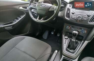 Хэтчбек Ford Focus 2018 в 