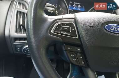 Хэтчбек Ford Focus 2018 в 