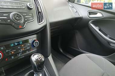 Хэтчбек Ford Focus 2018 в 