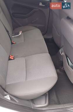 Хэтчбек Ford Focus 2007 в 