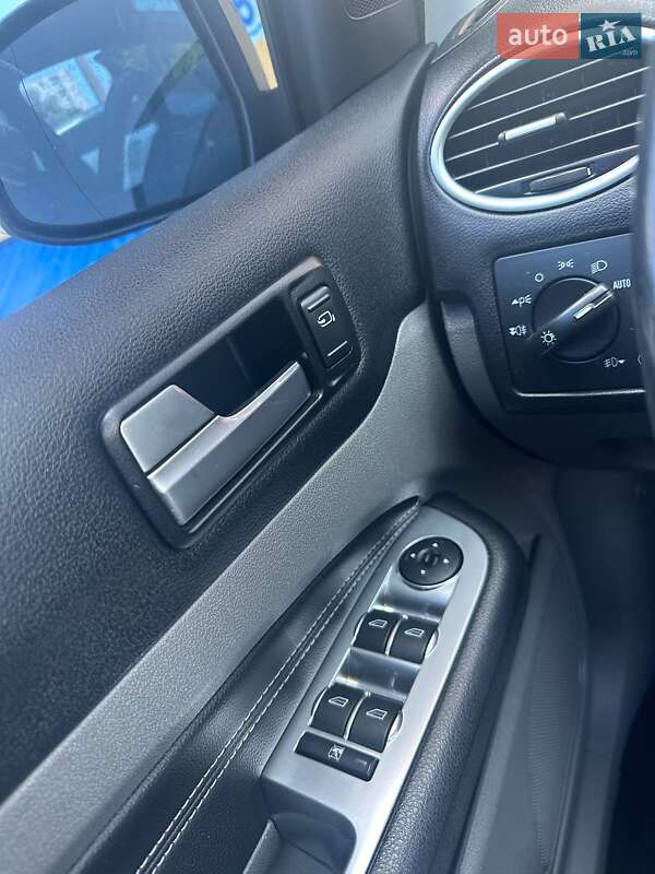Хэтчбек Ford Focus 2009 в Харькове