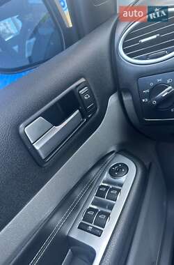 Хэтчбек Ford Focus 2009 в 