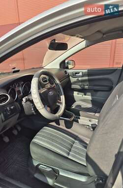 Хэтчбек Ford Focus 2008 в 