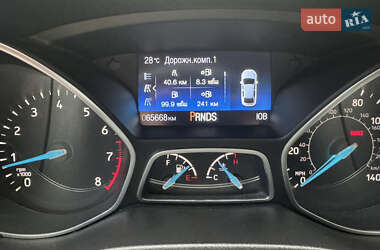 Седан Ford Focus 2016 в 