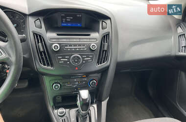 Седан Ford Focus 2015 в 