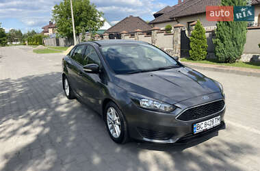 Седан Ford Focus 2015 в 