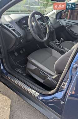 Хэтчбек Ford Focus 2014 в 